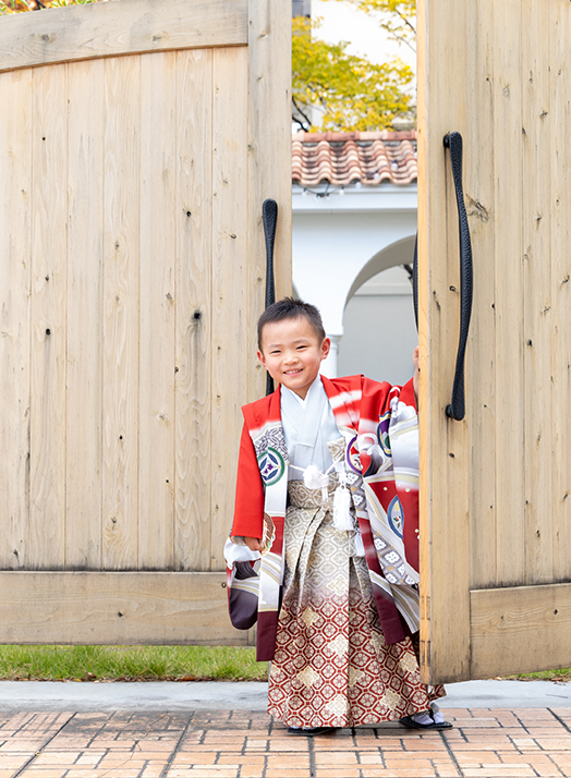 キッズフォトスタジオチョコ高槻店 衣裳のご案内